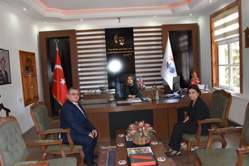 Antalya Büyükşehir Belediyesi Akseki Şube Müdürü Olcay Şimşek Kurnaz ve Asat Akseki Şube Müdürü İsmet Akbaş’dan Kaymakam Karataş'a Ziyaret
